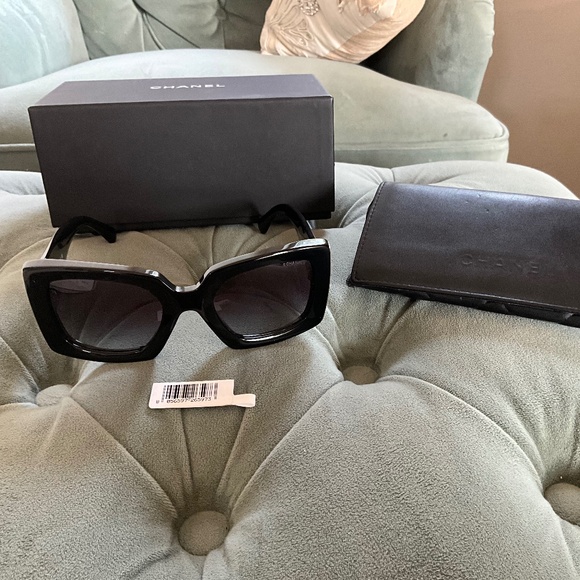 Chanel Sunglasses - Picture 1 of 9
